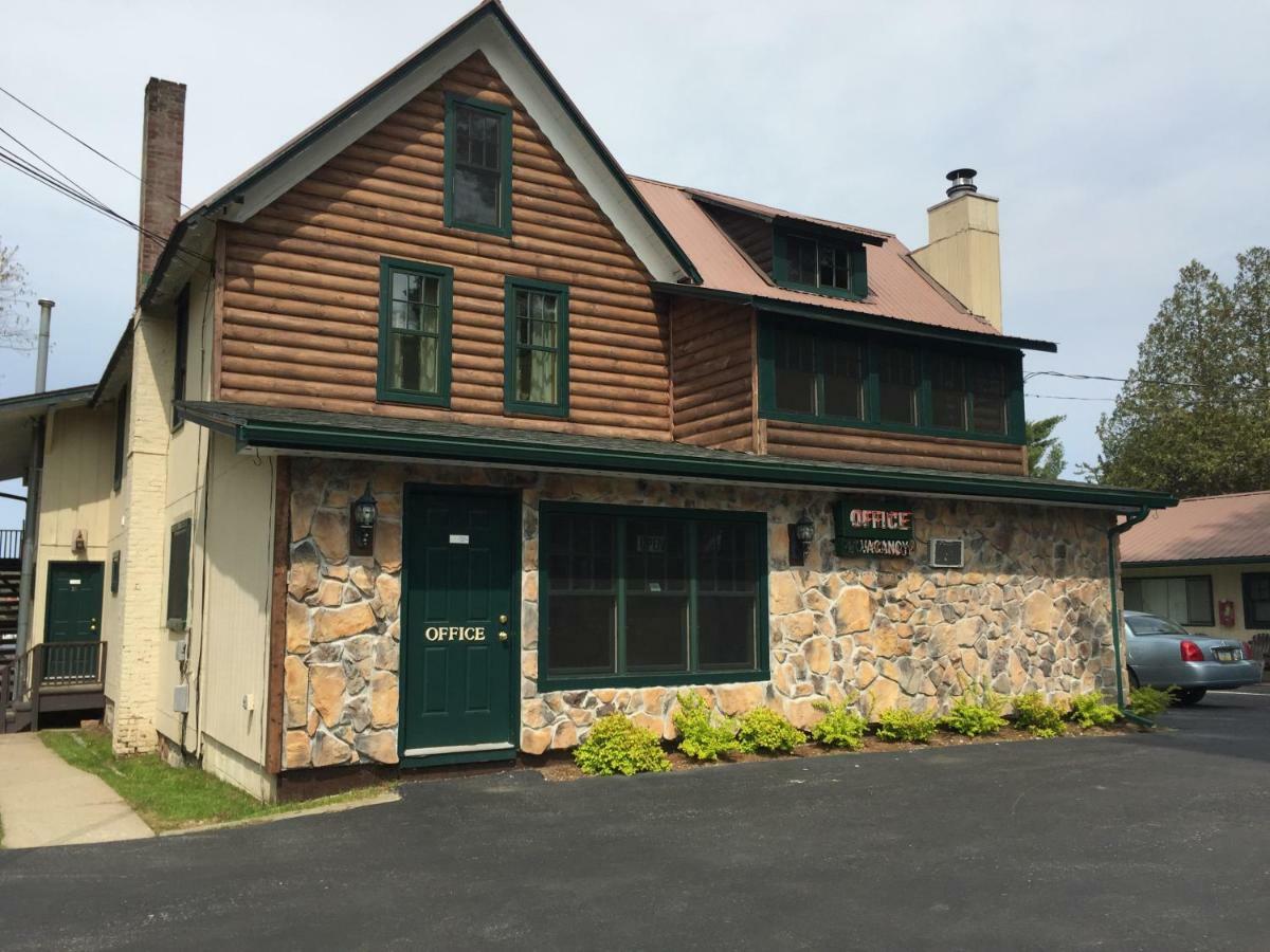 Pine Knoll Hotel Lakeside Lodge & Cabin Old Forge Exterior foto