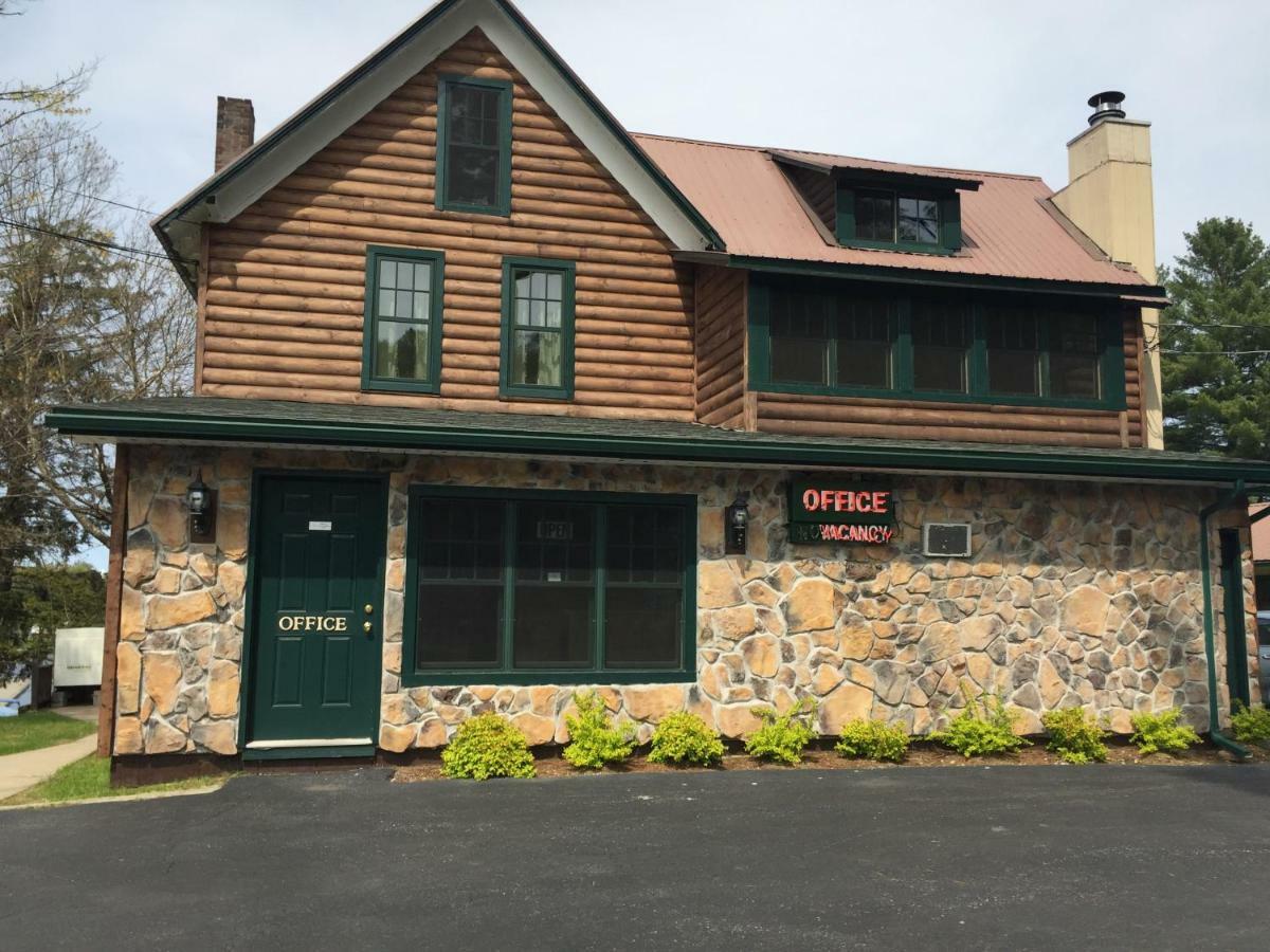 Pine Knoll Hotel Lakeside Lodge & Cabin Old Forge Exterior foto